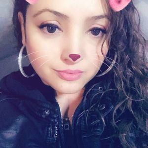 Meet your Posher, Edith